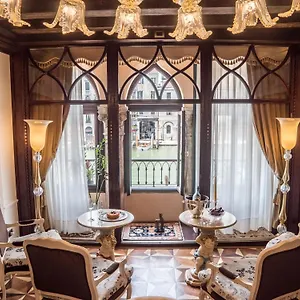 Ego' Boutique - The Silk Road Venice